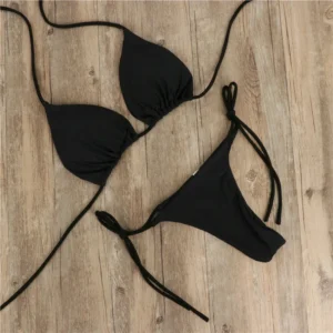 Conjunto de Bikini de color liso con cuello Halter para mujer, traje de baño Sexy con Tanga triangular de dos piezas, traje de baño para playa 2025, Biquinis